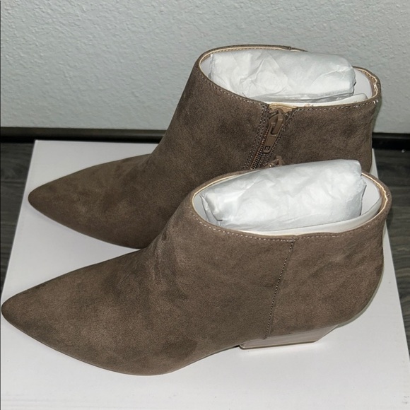 Alfani Step N' Flex Women's Armena Booties - Picture 3 of 7